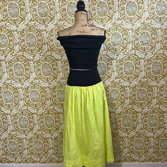 NWOT Free People Cooler In Capri Crop Top Skirt Co-Ord Set in Kiwi Combo Size XS - Picture 8 of 11